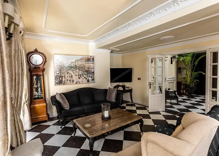 Casa Valdes Marbella